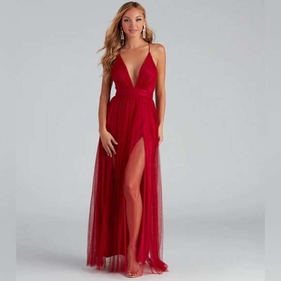 Windsor Elisabeth Pleated Tulle Formal Dress - Picture 2 of 6